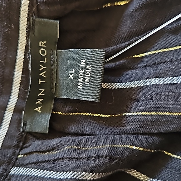 NEW Ann Taylor Black White Gold Metallic Stripe Flutter Sleeve Tie Neck Top XL - Picture 8 of 9